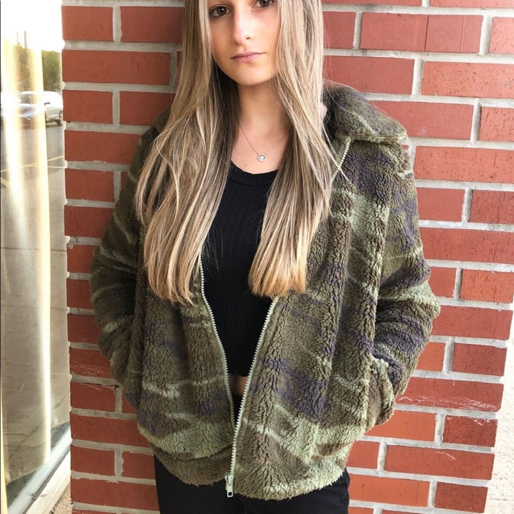camo zip up sherpa